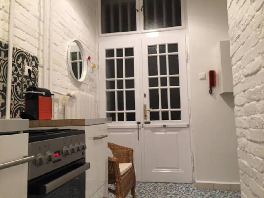 Trendy Home Near Basilica With Ac Boedapest Buitenkant foto